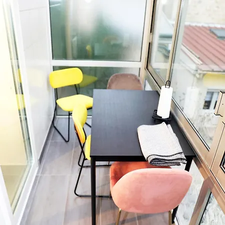 Eiffel Tour - Cosy Daisy Apartment *