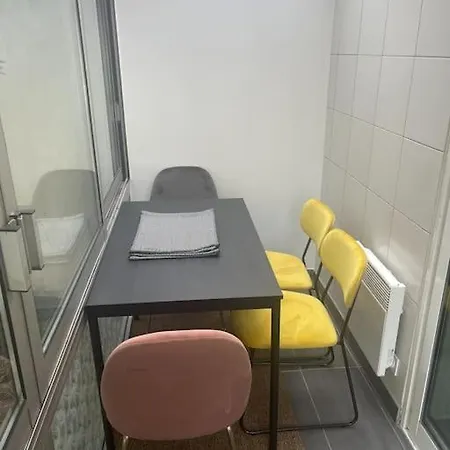 Eiffel Tour - Cosy Daisy *