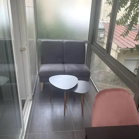 Eiffel Tour - Cosy Daisy Apartment Paris